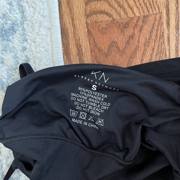 Going out top - Picture 4 of 5